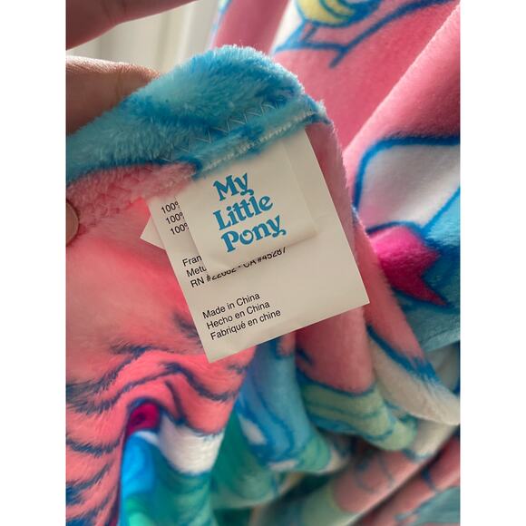 My Little Pony Soft Plush Silk Touch Throw Blanket 50 x 70 Rainbow Multicolor - Picture 6 of 7